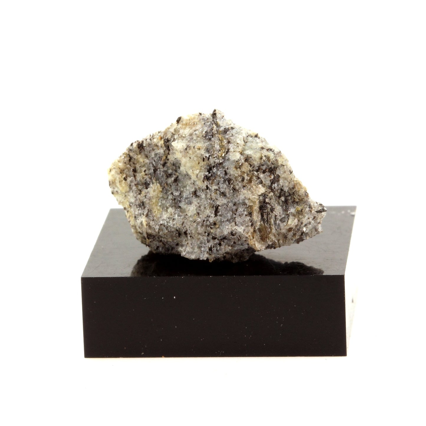 Muscovite, 23.4 carats, Notre-Dame-de-la-Salette, Québec, Canada