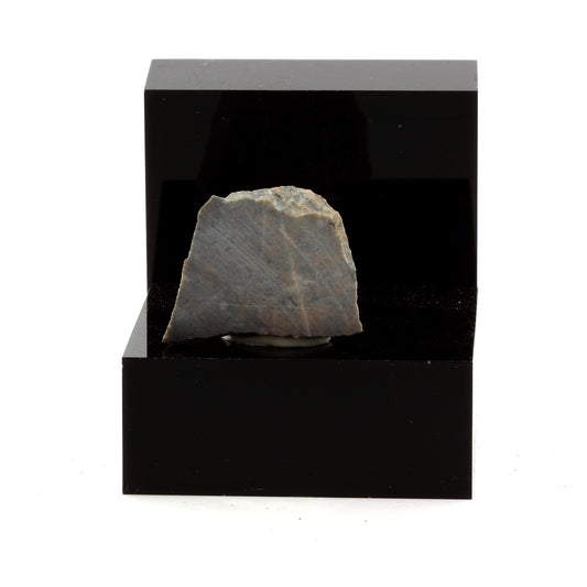 Pyrite sur Keratophyre. 36.9 carats. Villefranche-sur-Saône, France