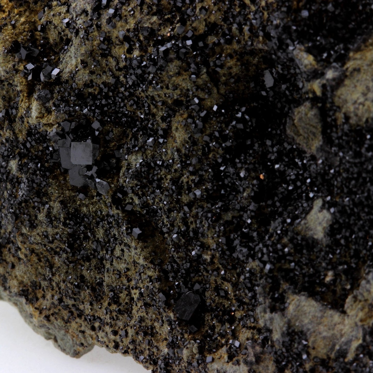 Grenat Melanite. 591.1 carats. San Benito Co., California, USA