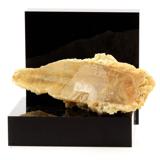 Gypse. 690.3 carats. Grignan, Drôme, France