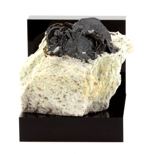 Hematite. 231.3 carats. Beaufortin, Tarentaise, Savoie, France