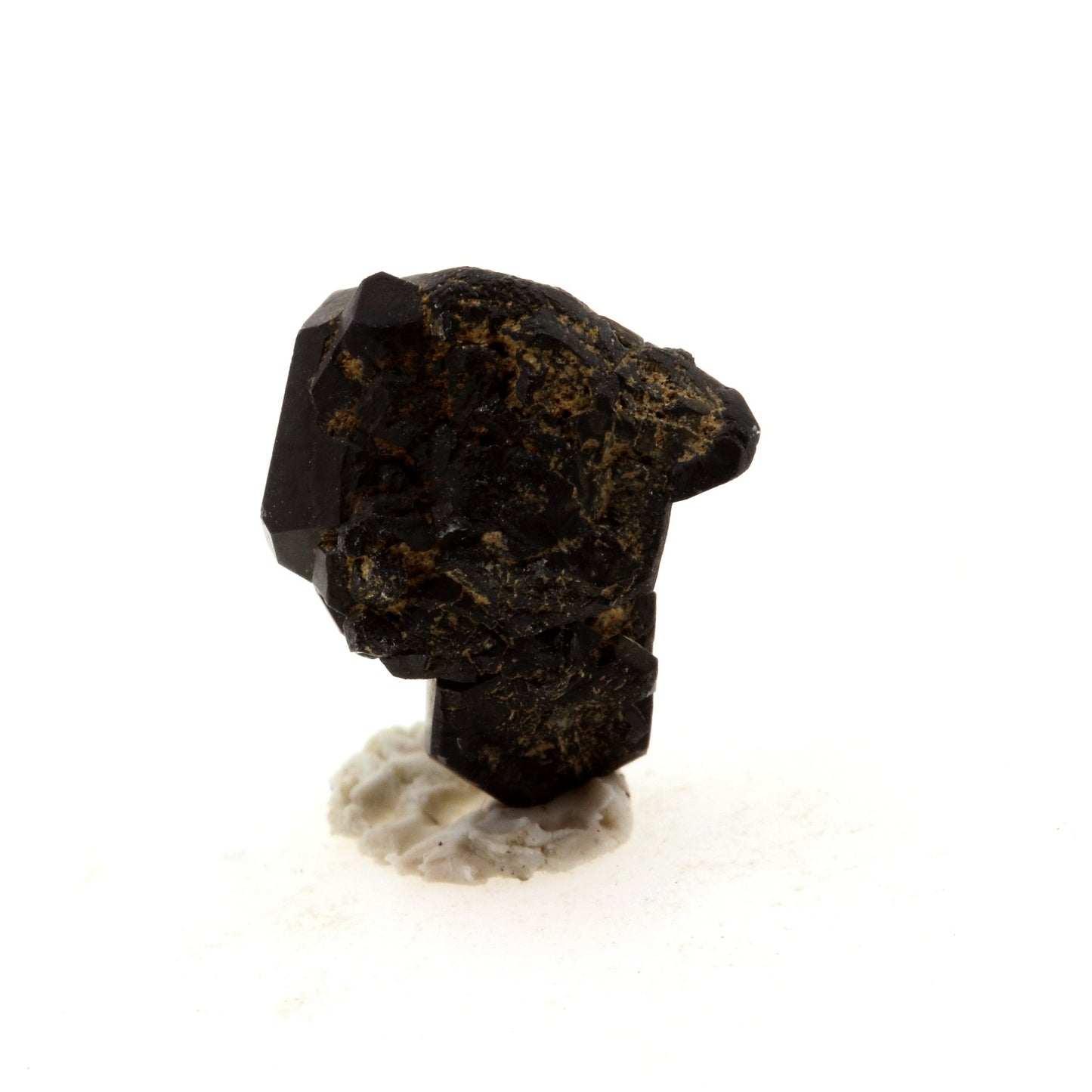 Magnetite. 25.6 carats. San Benito Co., California, USA