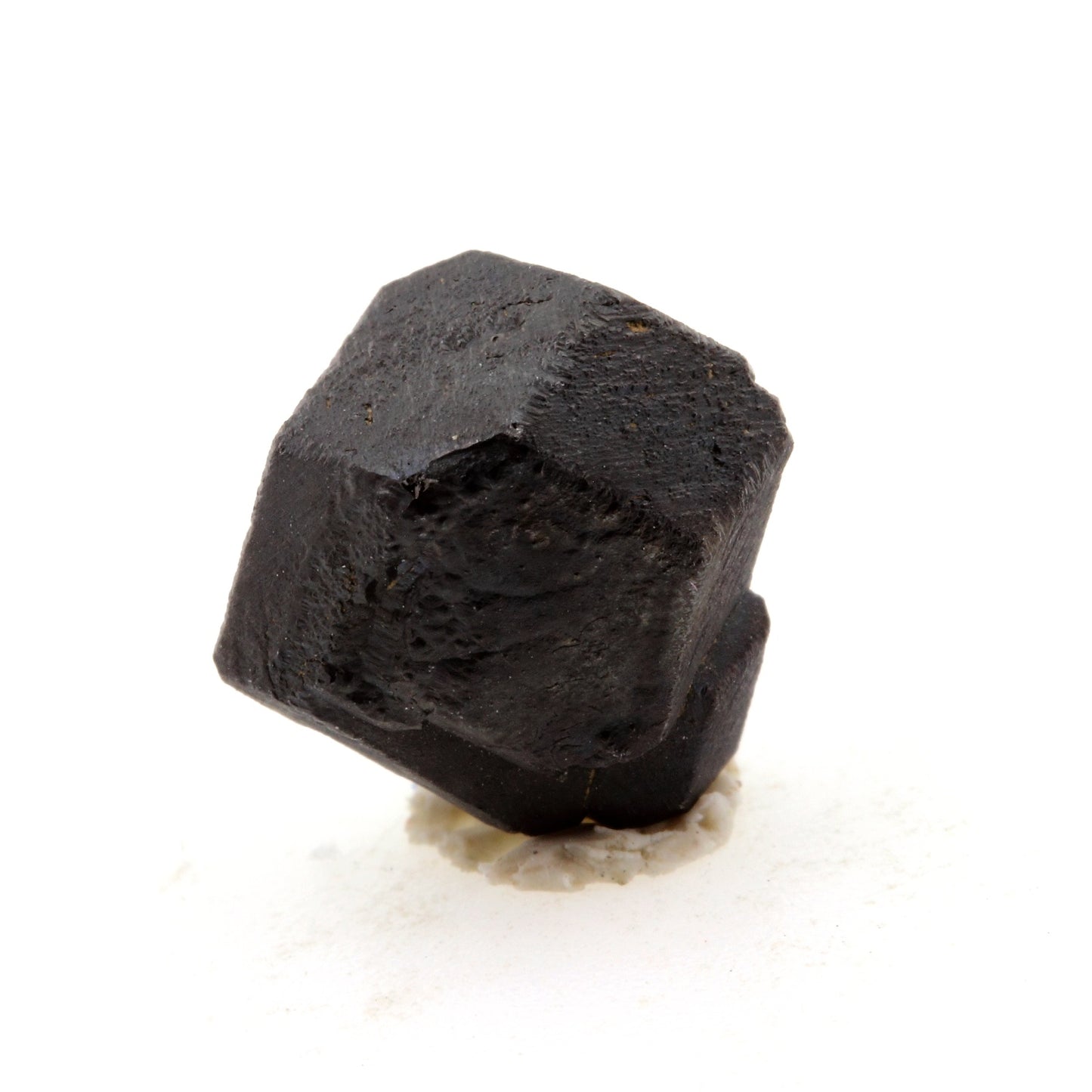 Magnetite. 14.9 carats. San Benito Co., California, USA