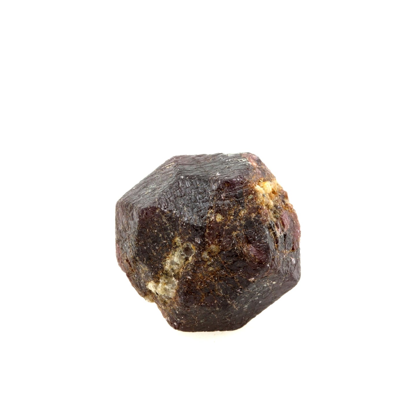 Grenat Almandin. 29.1 carats. Sahanivotry Manandona, Vakinankaratra Region, Madagascar