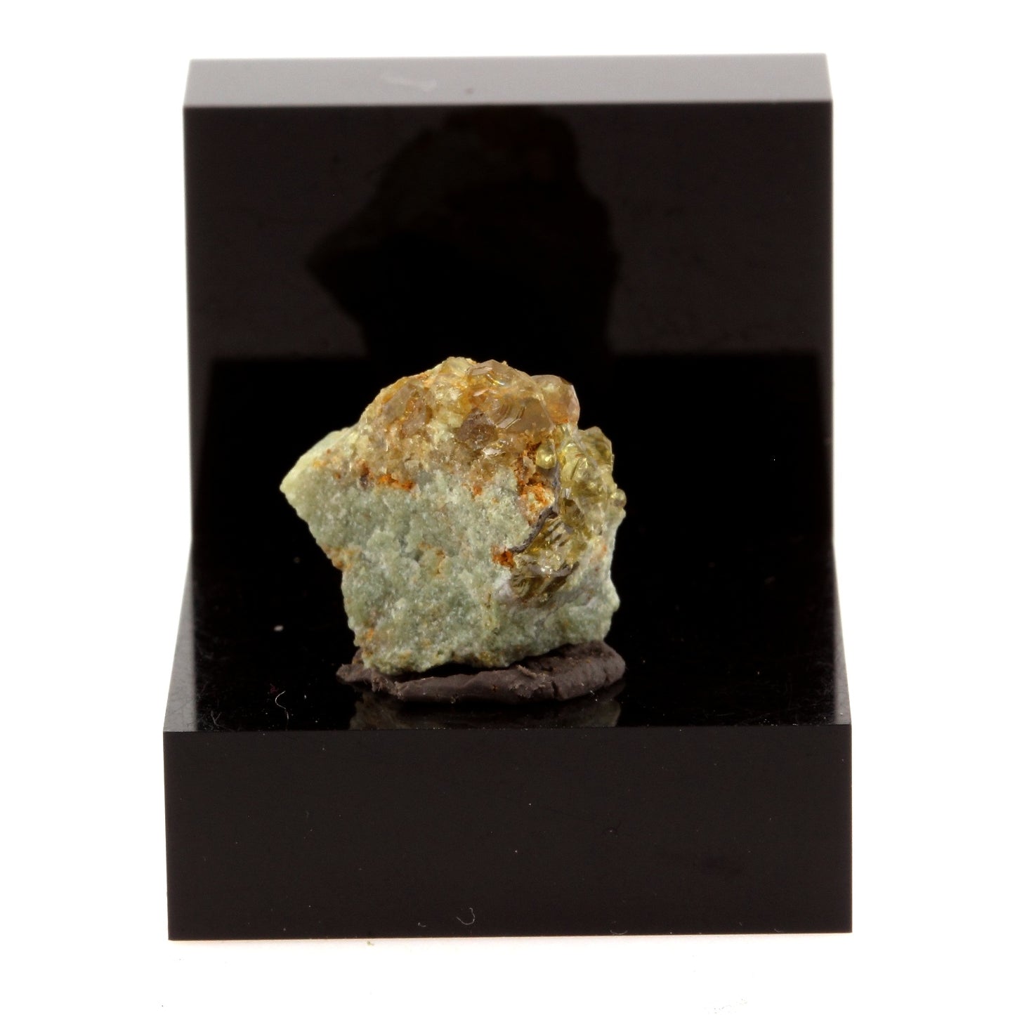 Grenat Andradite Topazolite. 10.39 carats. Antetezambato, Antsiranana, Madagascar