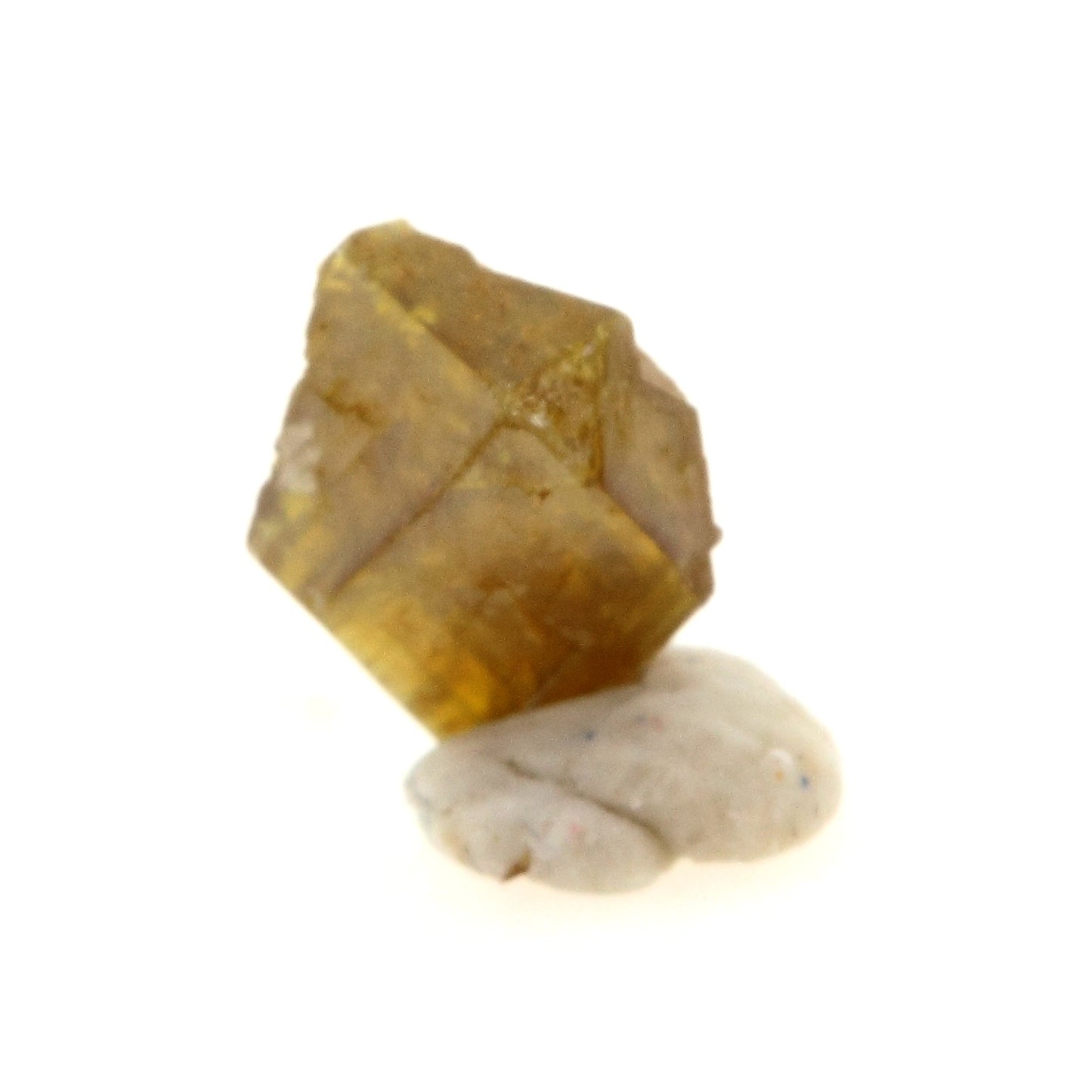 Grenat Andradite. 0.4 carats. Stanley District, Graham Co., Arizona, USA