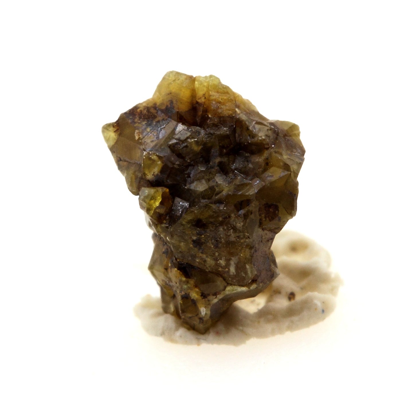 Grenat Andradite. 0.7 carats. Stanley District, Graham Co., Arizona, USA