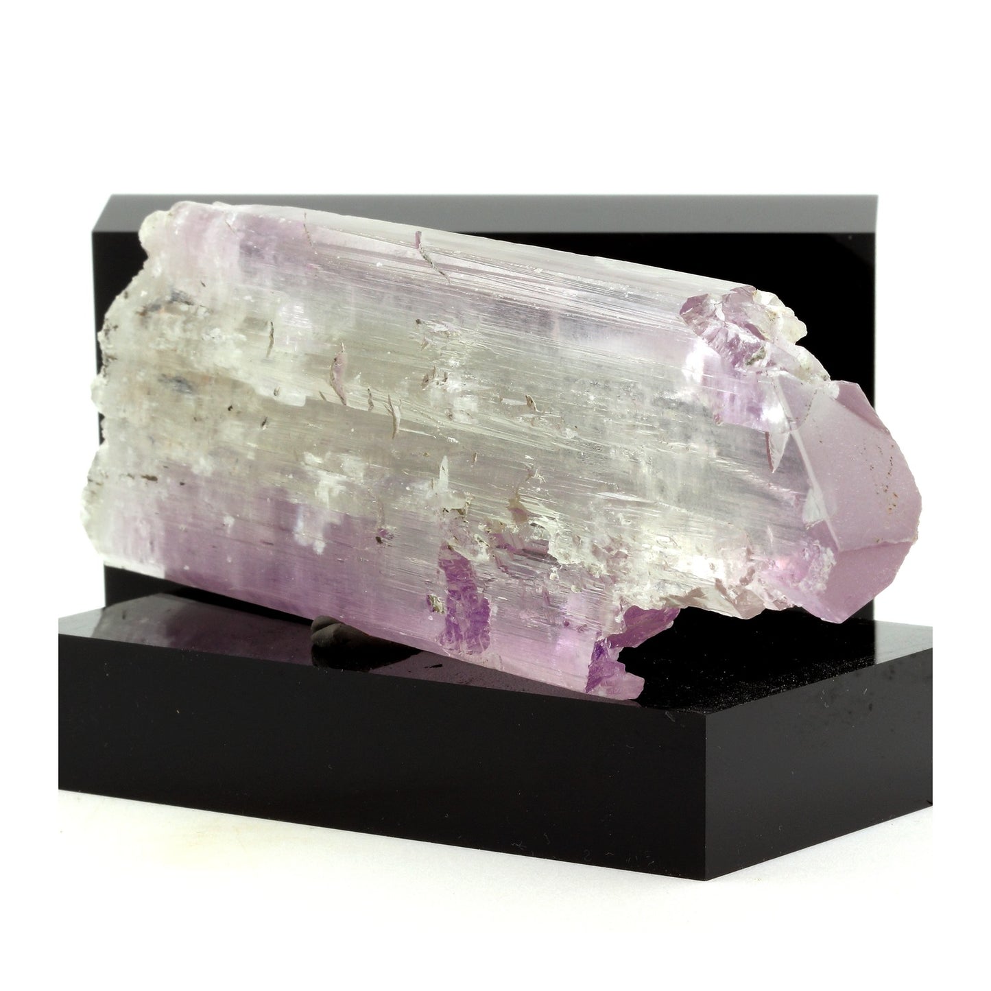 Kunzite. 1275.0 carats. Konar Province, Afghanistan