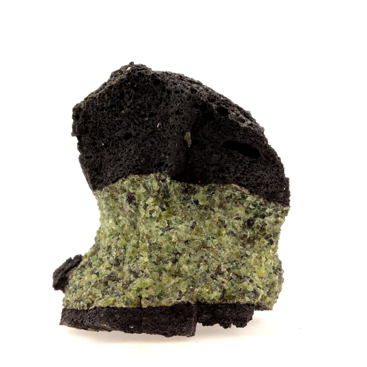 Péridotite, 707.2 carats, Mont Briançon, Haute-Loire, France