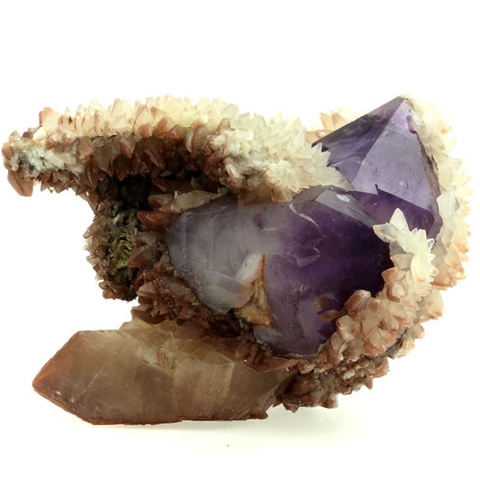 Quartz, Améthyste, Calcite. 2525.2 carats. En provenance de Tonglüshan Mine (Tonglushan Mine), Daye Co., Huangshi Prefecture, Hubei Province, Chine