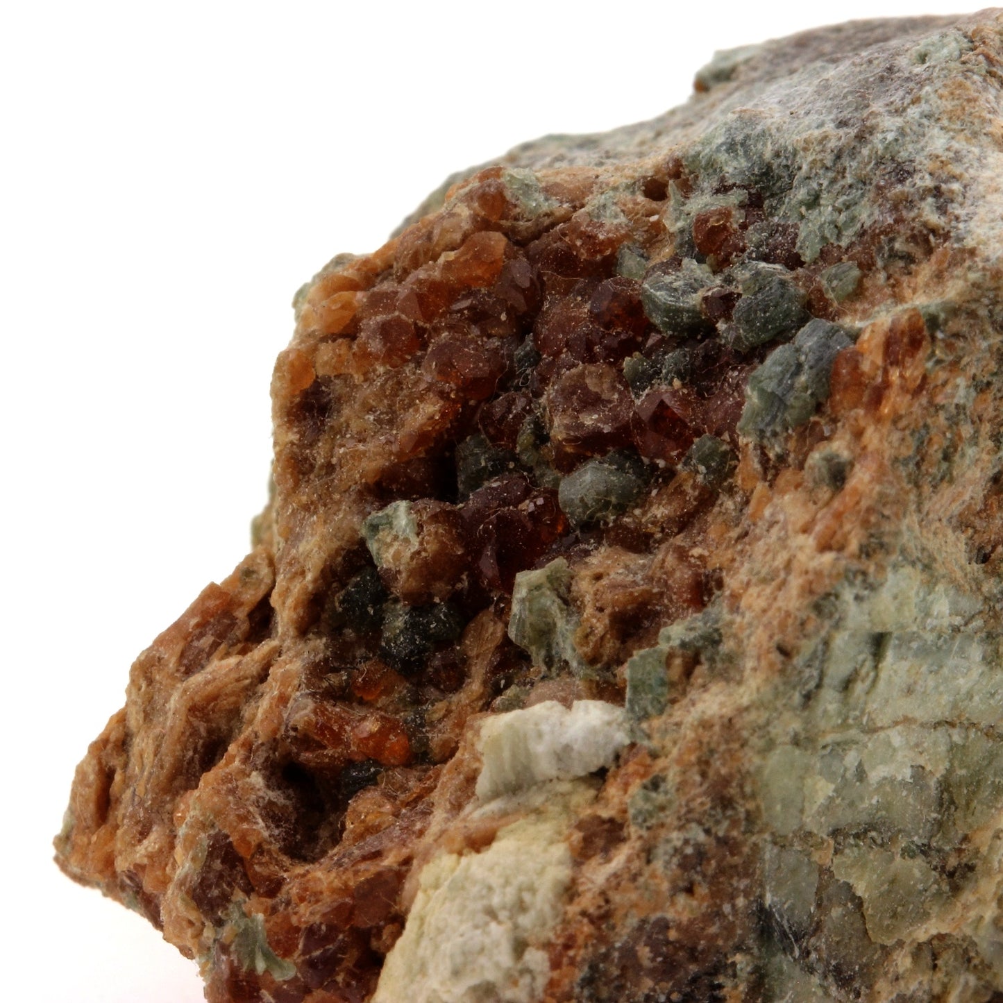 Grenat Hessonite. 239.7 carats. Laghi Verdi, Balme, Piedmont, Italie