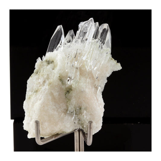 Gypse. 56.2 carats. Gypsum Quarry, Arignac, France