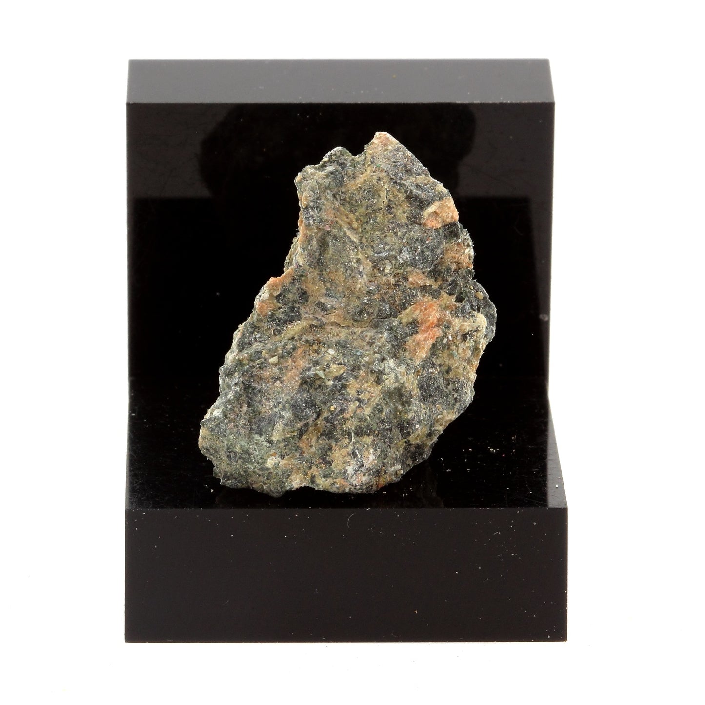 Pyroxene + Lamprophyre. 38.38 carats. Grenville, Québec, Canada