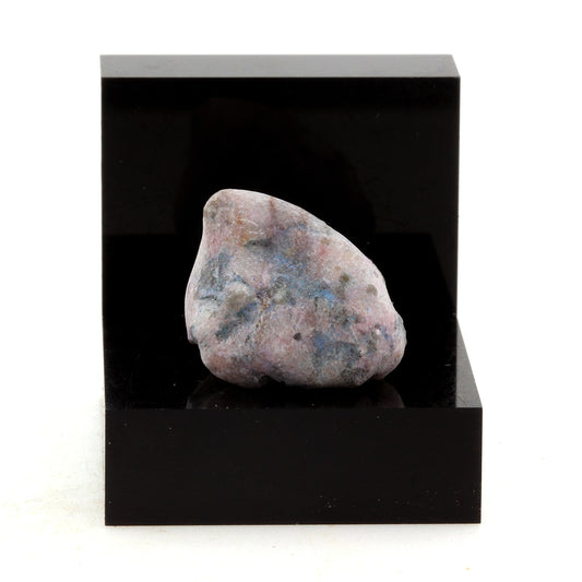 Marbre Dolomite, 24.74 carats, Madoc, Ontario, Canada