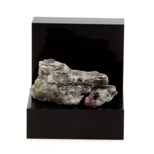 Kyanite Schist. 28.60 carats. North Bay, Ontario, Canada