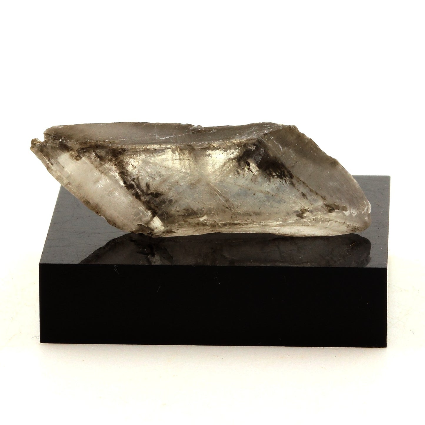 Gypse. 42.2 carats. Sinard, Isère, Rhône-Alpes, France
