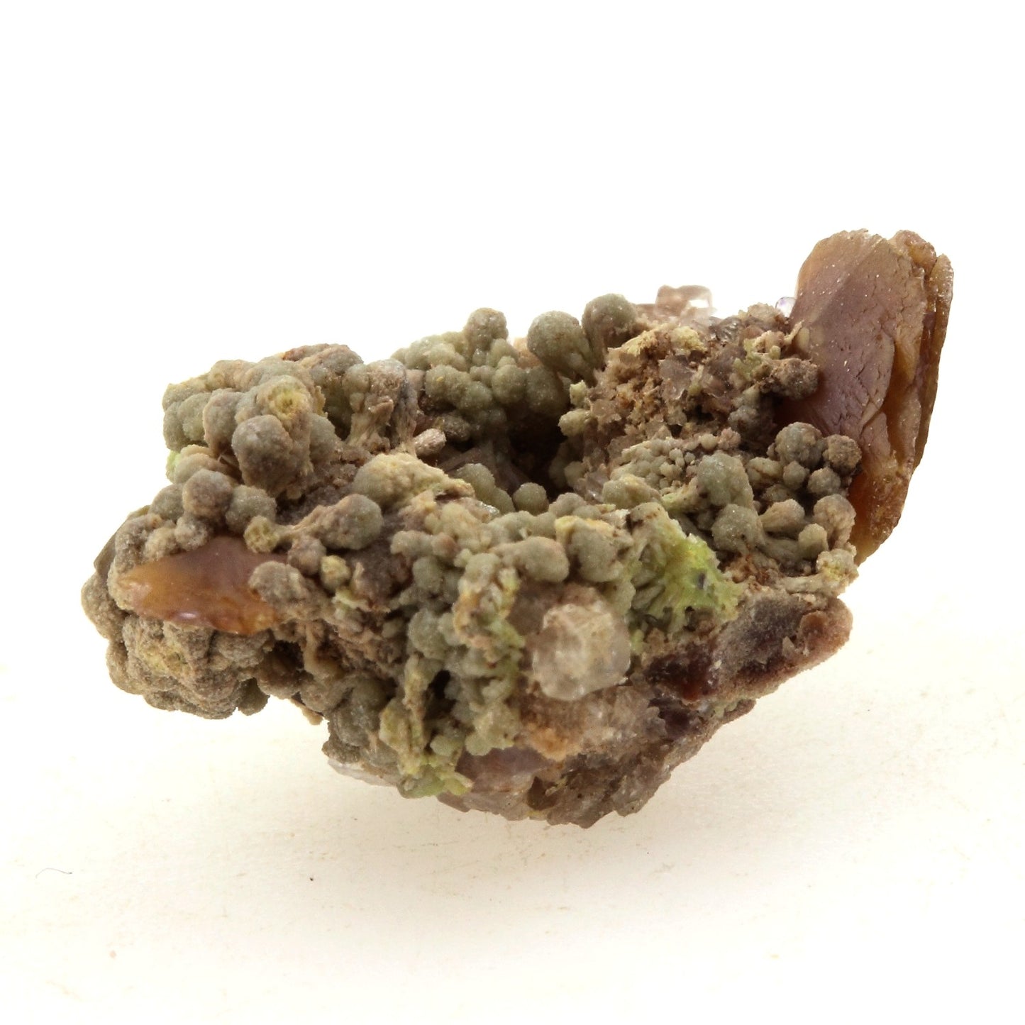 Wulfenite + Mimetite. 22.4 carats. Lantignié, France