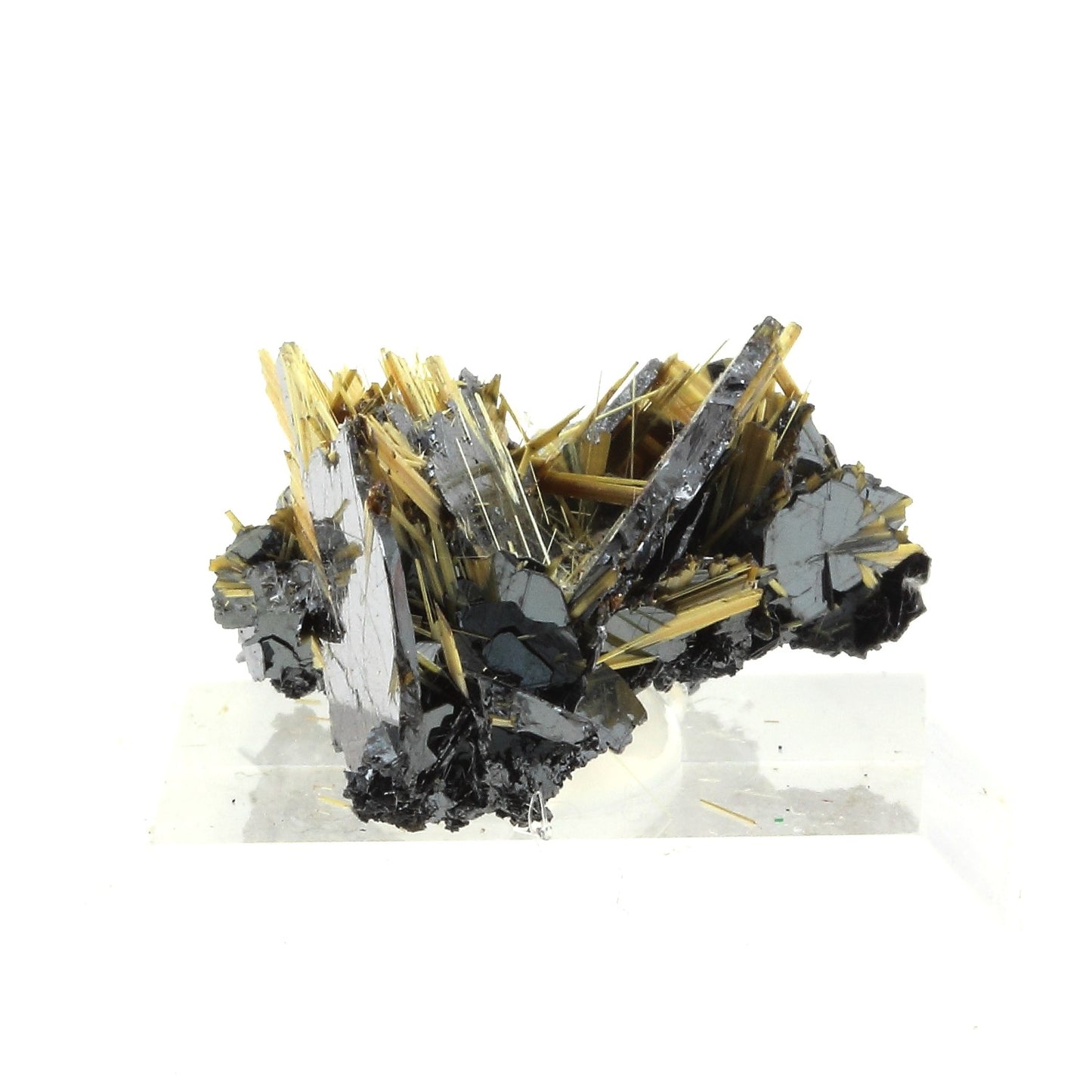Rutile + Hematite. 142.2 carats. Novo Horizonte, Bahia, Brésil