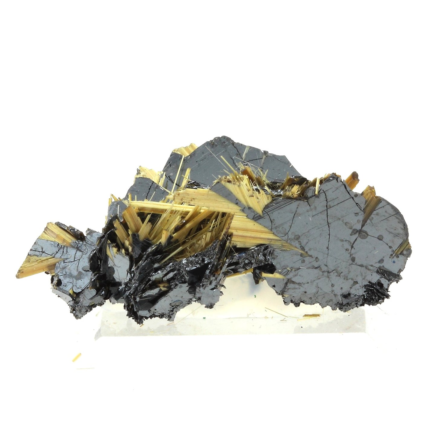 Rutile + Hematite. 142.2 carats. Novo Horizonte, Bahia, Brésil