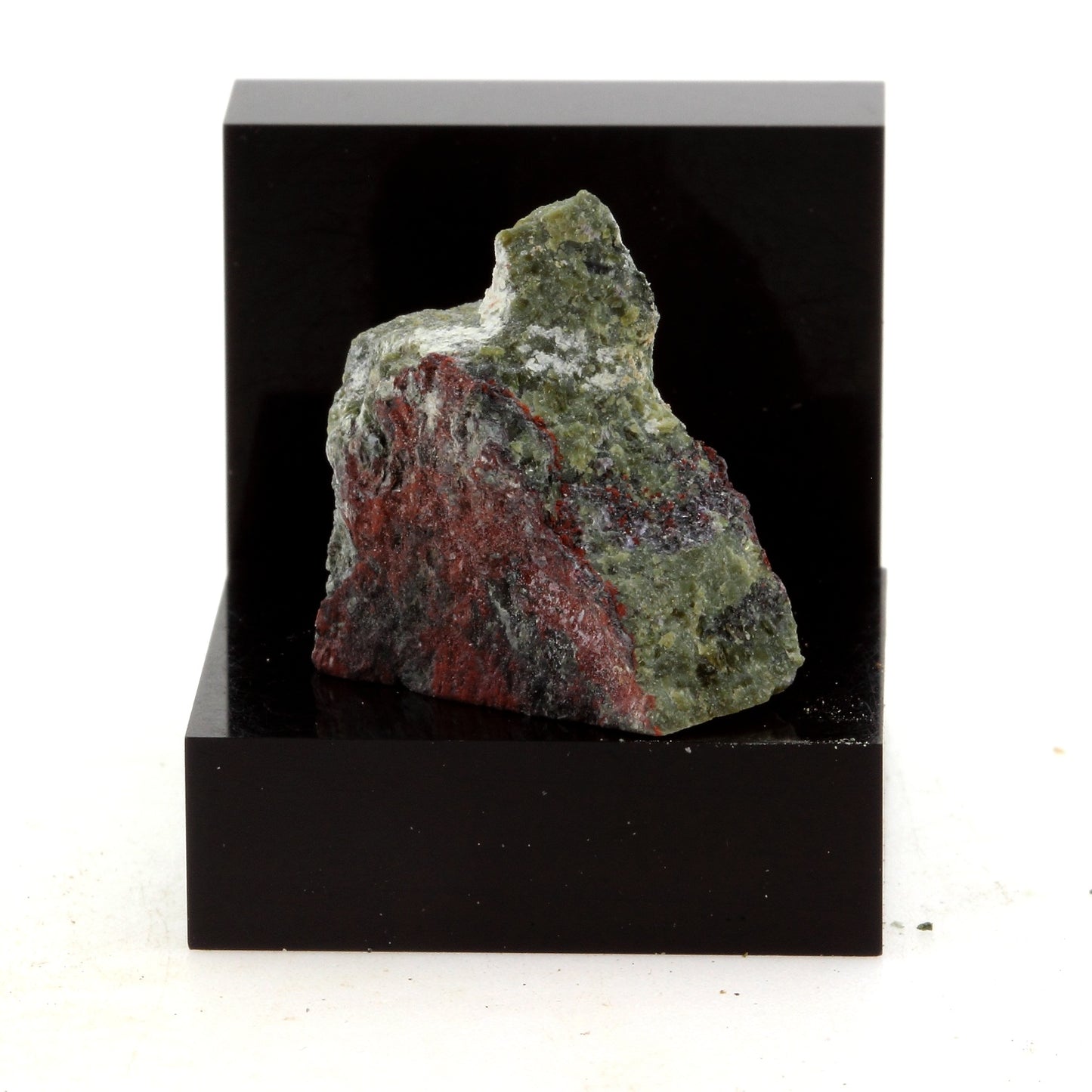 Pistacite, 37.65 carats, Estrie, Québec, Canada