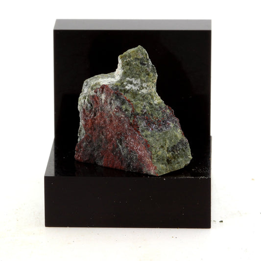 Pistacite, 37.65 carats, Estrie, Québec, Canada