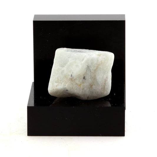 Microcline. 35.00 carats. Buckingham, Québec, Canada