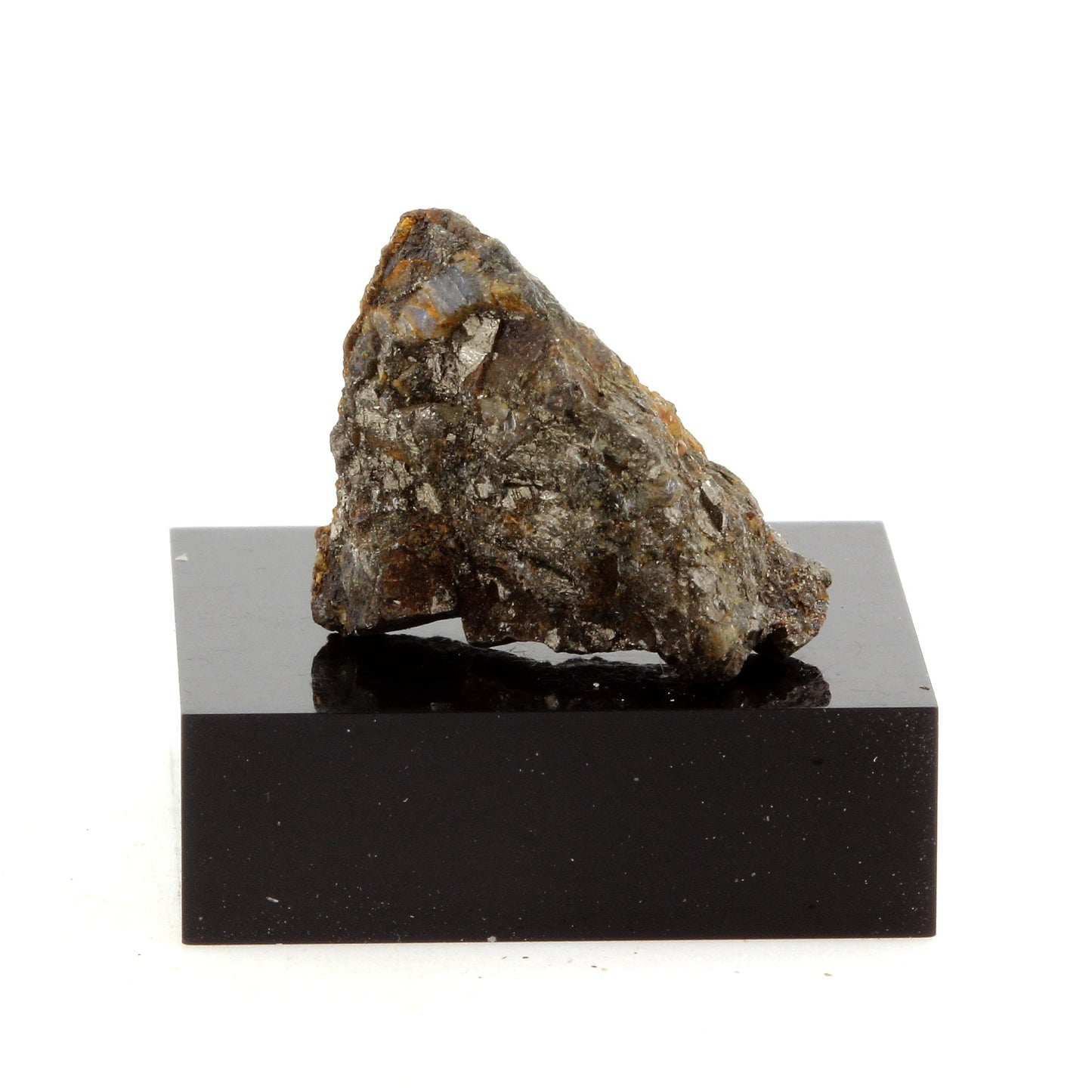 Löllingite. 28.68 carats. Montauban, Québec, Canada