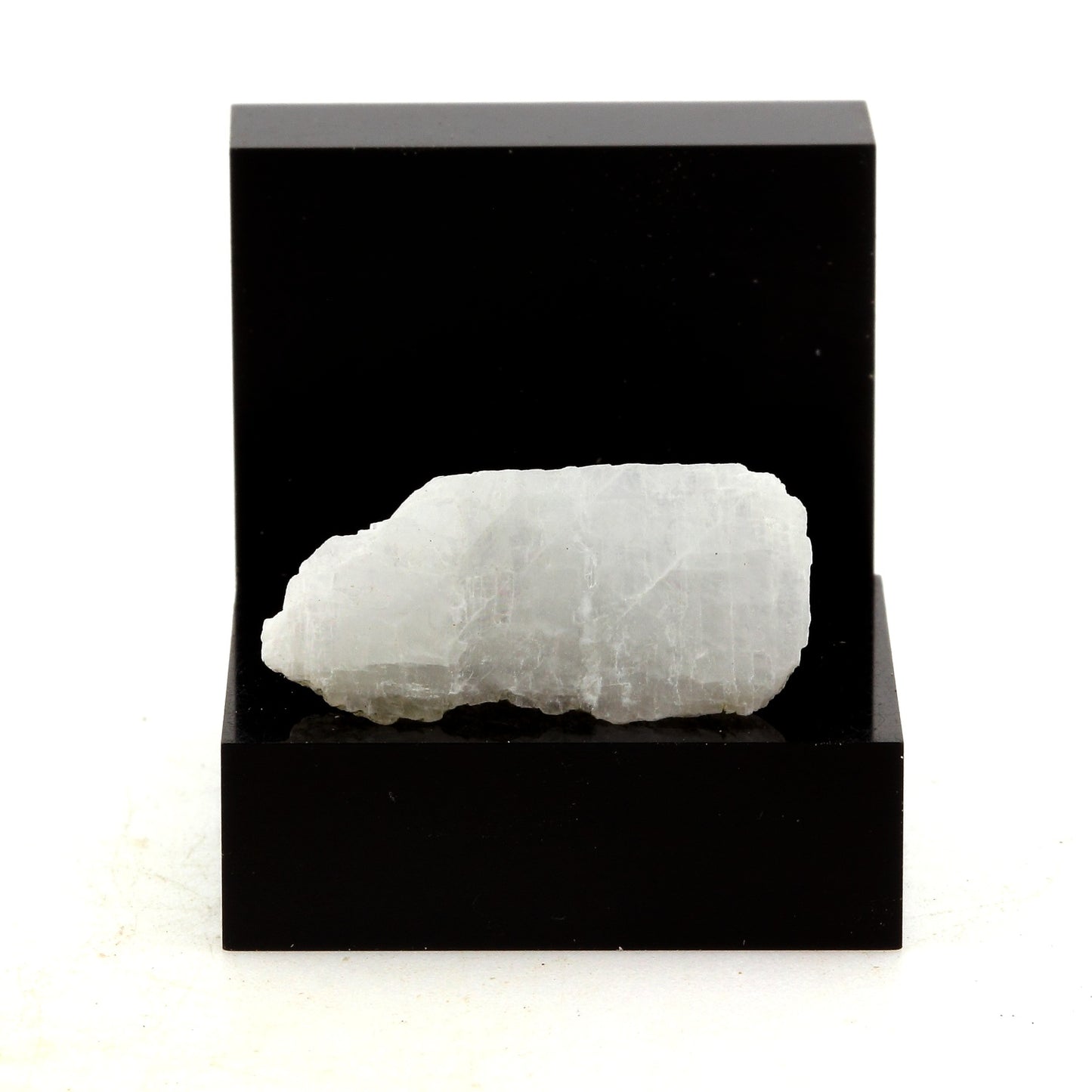 Optical Calcite, 15.53 carats, Estrie, Québec, Canada