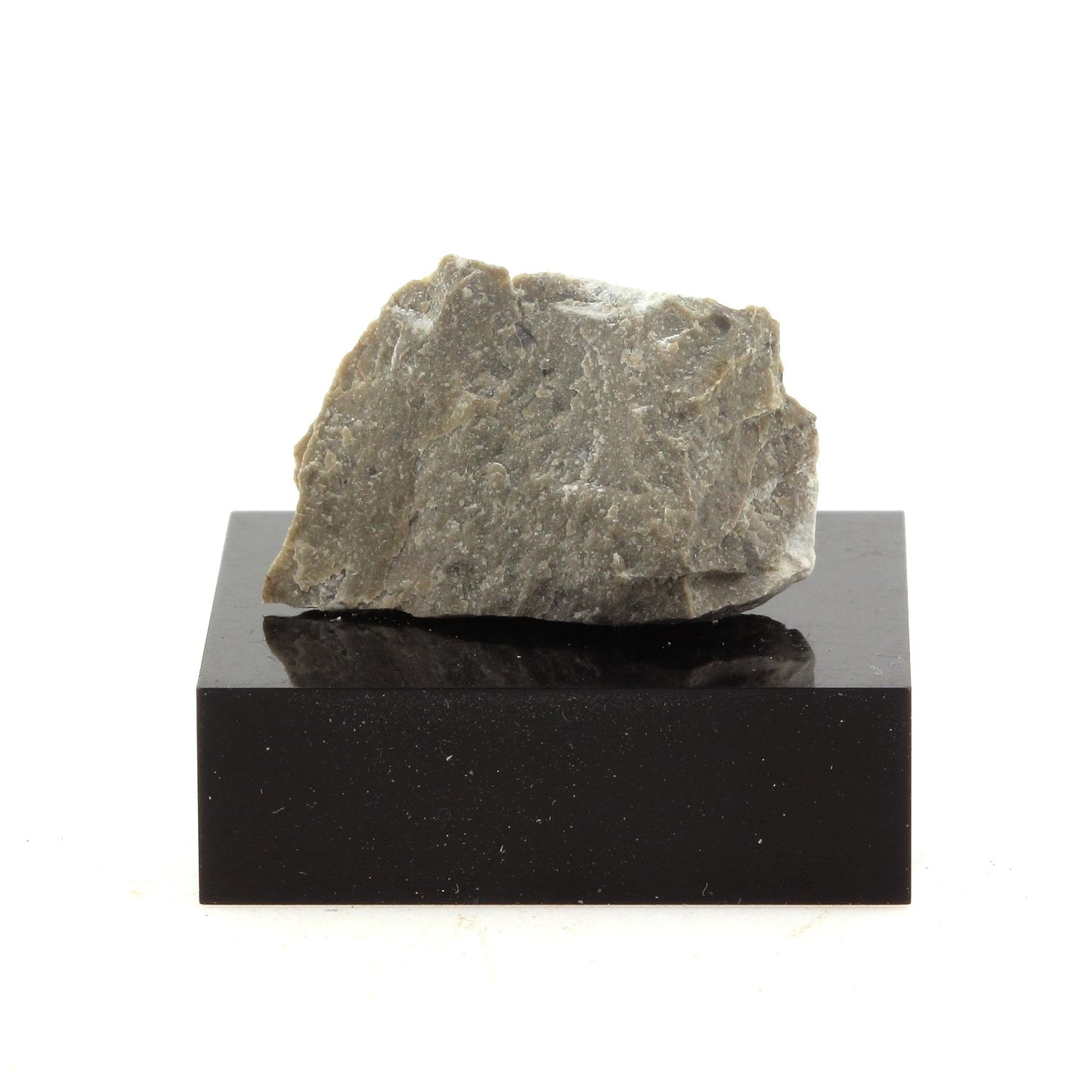 Hälleflinta 16.9 carats. En provenance de Marmora, Ontario, Canada