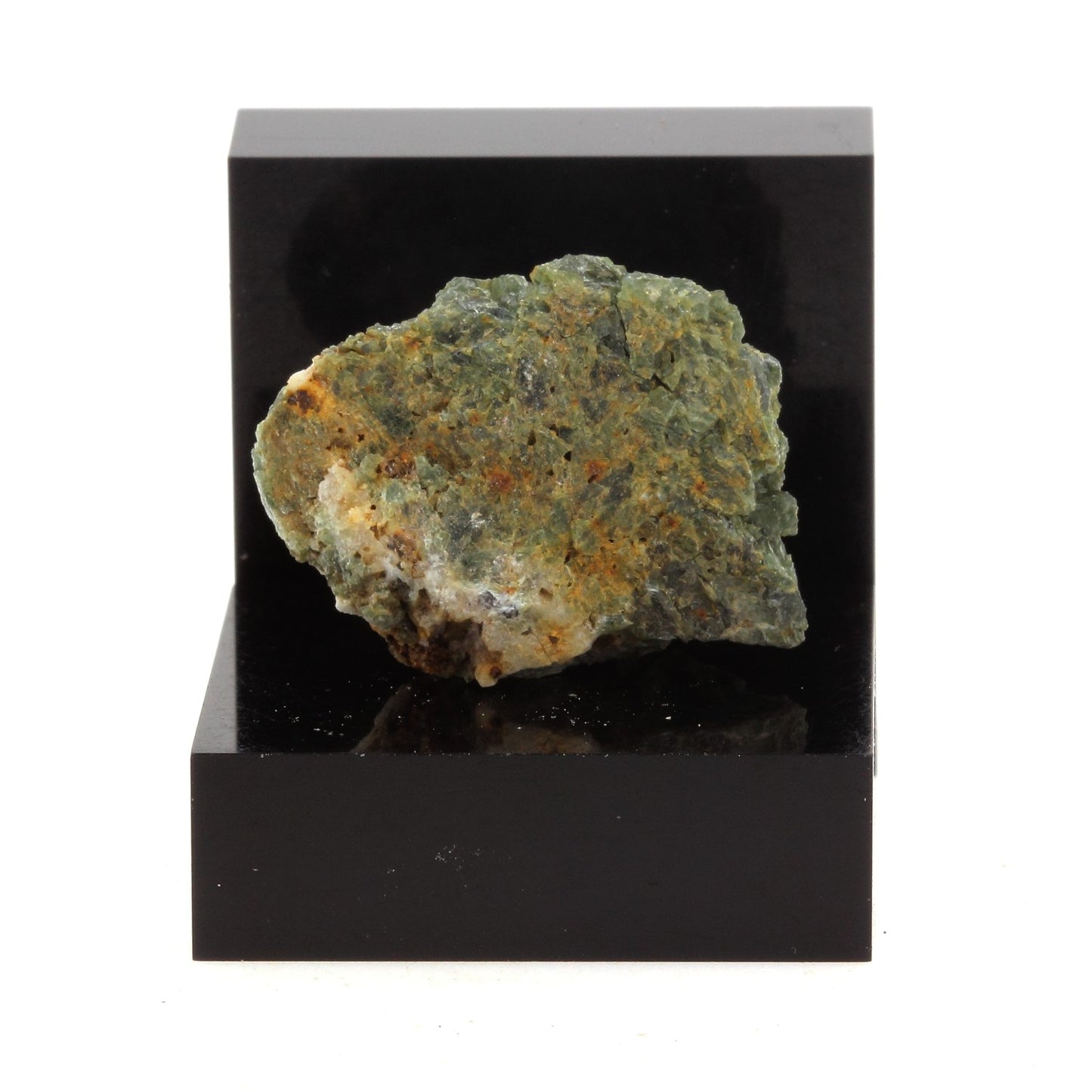 Mimetite. 36.4 carats. Grenville, Québec, Canada