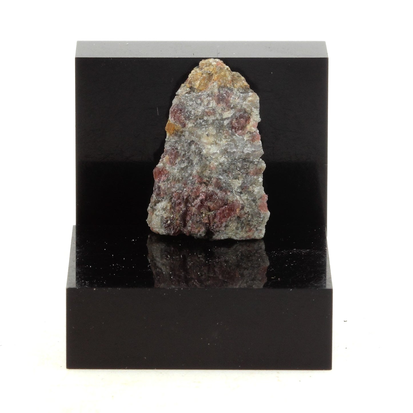 Grenat. 12.1 carats. Marmora, Ontario, Canada