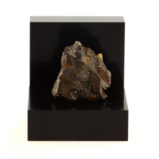 Löllingite. 28.2 carats. Montauban, Québec, Canada