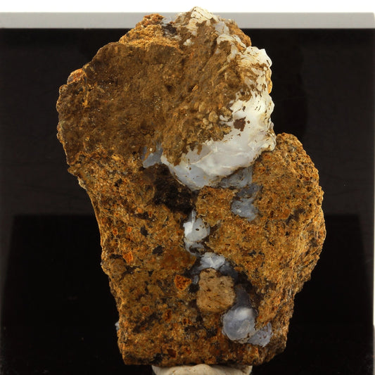 Lussatite. 142.8 carats. Dallet, Puy-de-Dôme, France