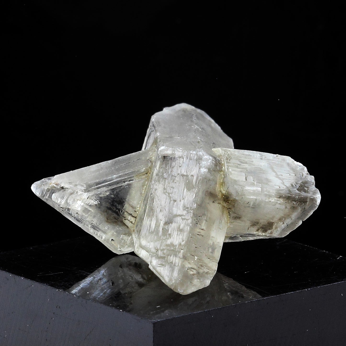 Gypse. 30.0 carats. Le Monestier-du-Percy, Isère, France