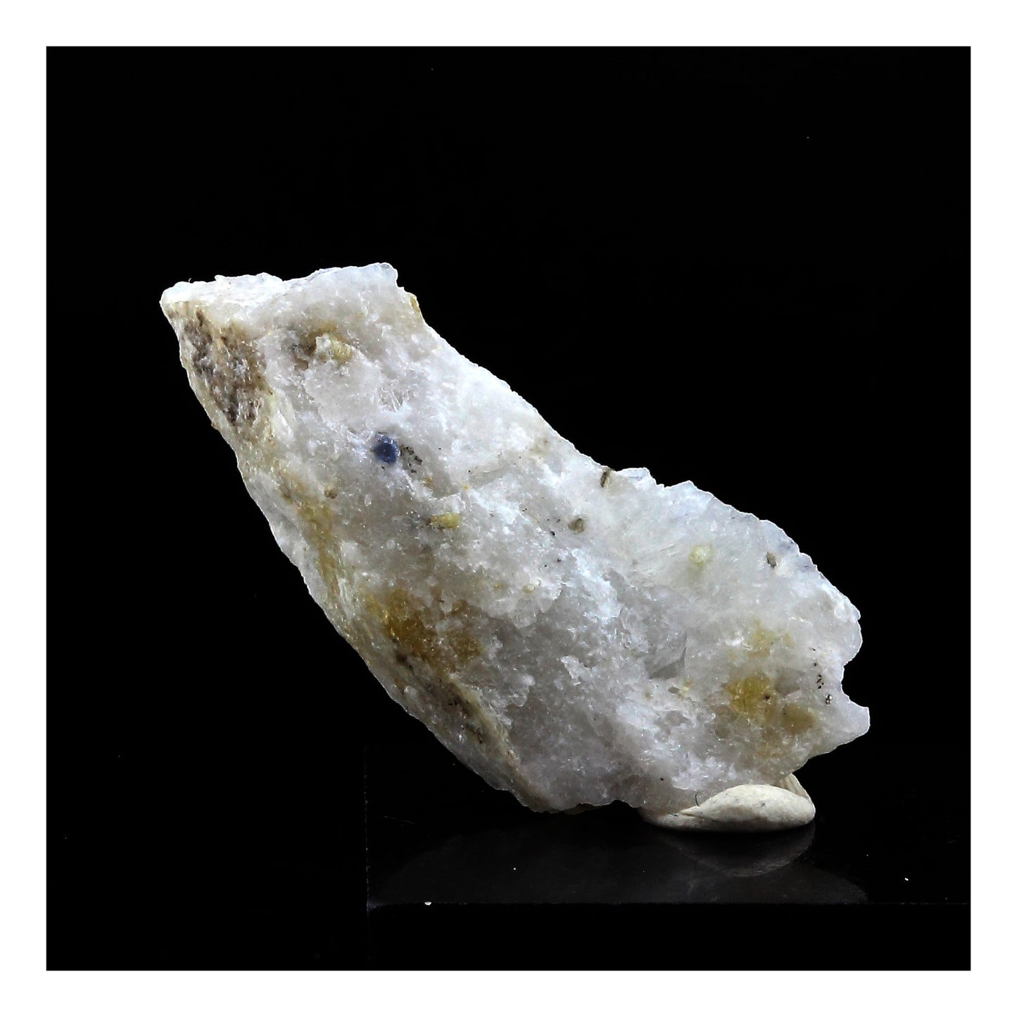 Spinelle Cobalt dans Marbre. 9.0 carats. Khe Khi, Luc Yen, Vietnam