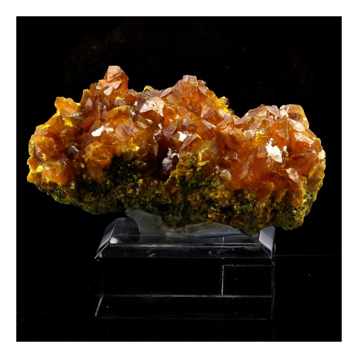 Orpiment. 1786.0 carats. Twin Creeks Mine, Osgood Mts, Humboldt Co., Nevada, USA