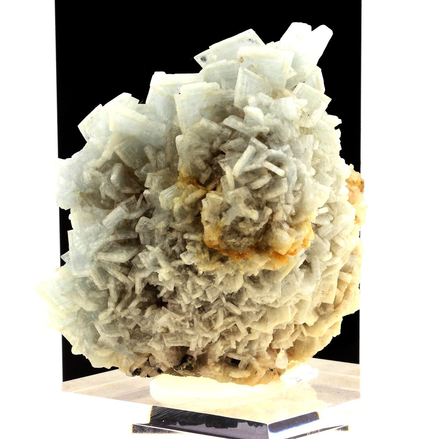 Fluorite, Baryte, Pyrite. 1580.5 carats. La Unión, Murcia, Espagne