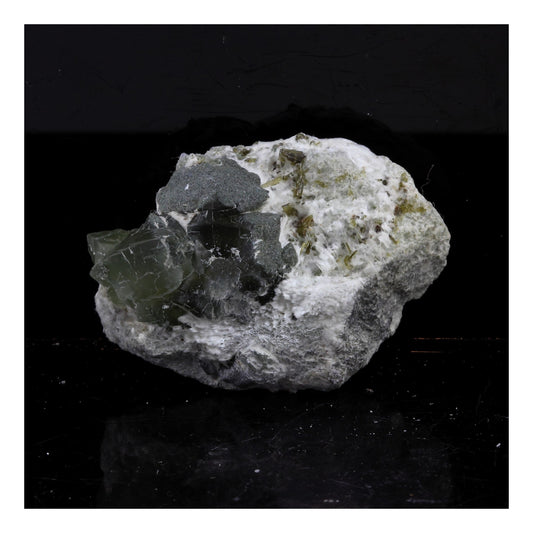 Prehnite. 40.0 carats. La Combe de la Selle, St Christophe-en-Oisans, Isère, France