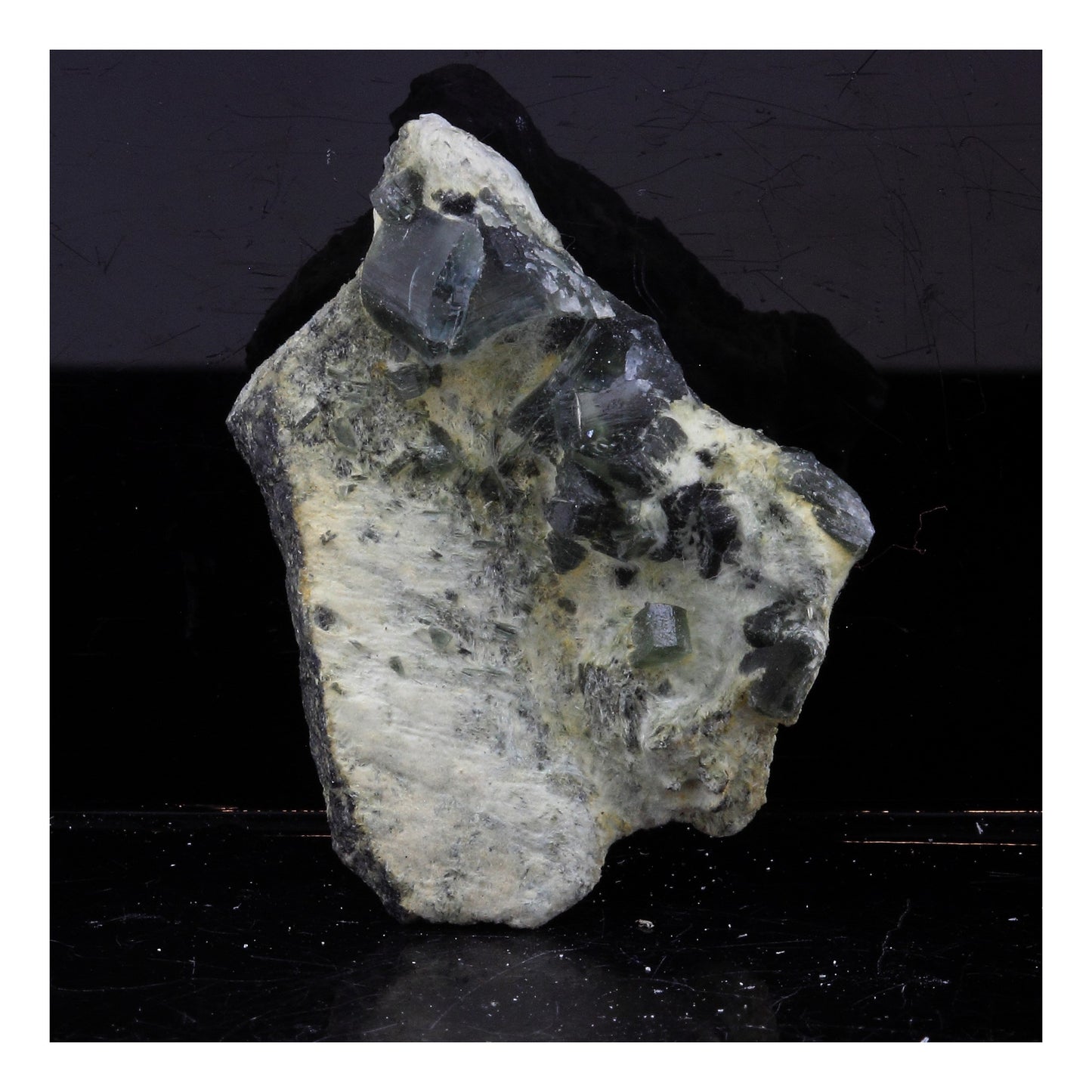 Prehnite. 25.5 carats. La Combe de la Selle, St Christophe-en-Oisans, Isère, France