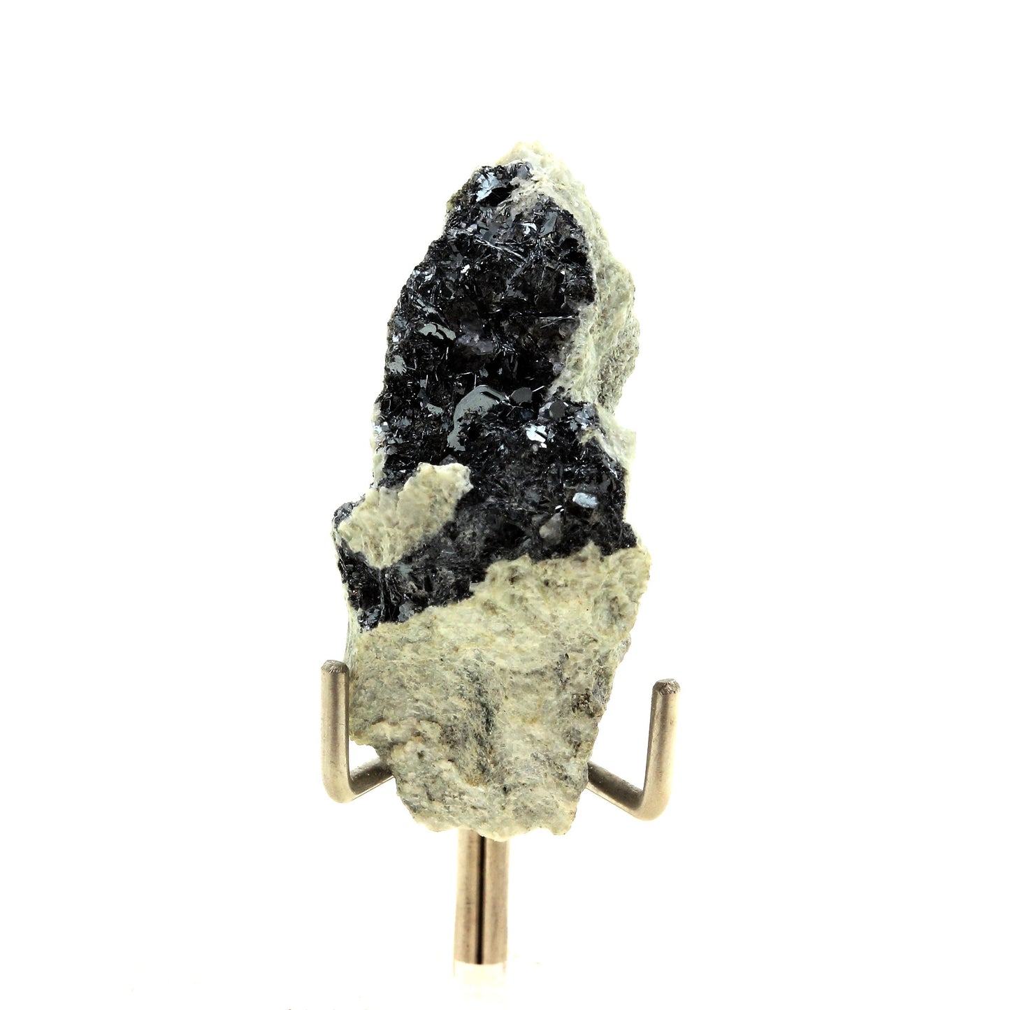 Hematite. 75.0 carats. Clot, Saint Christophe-en-Oisans, France