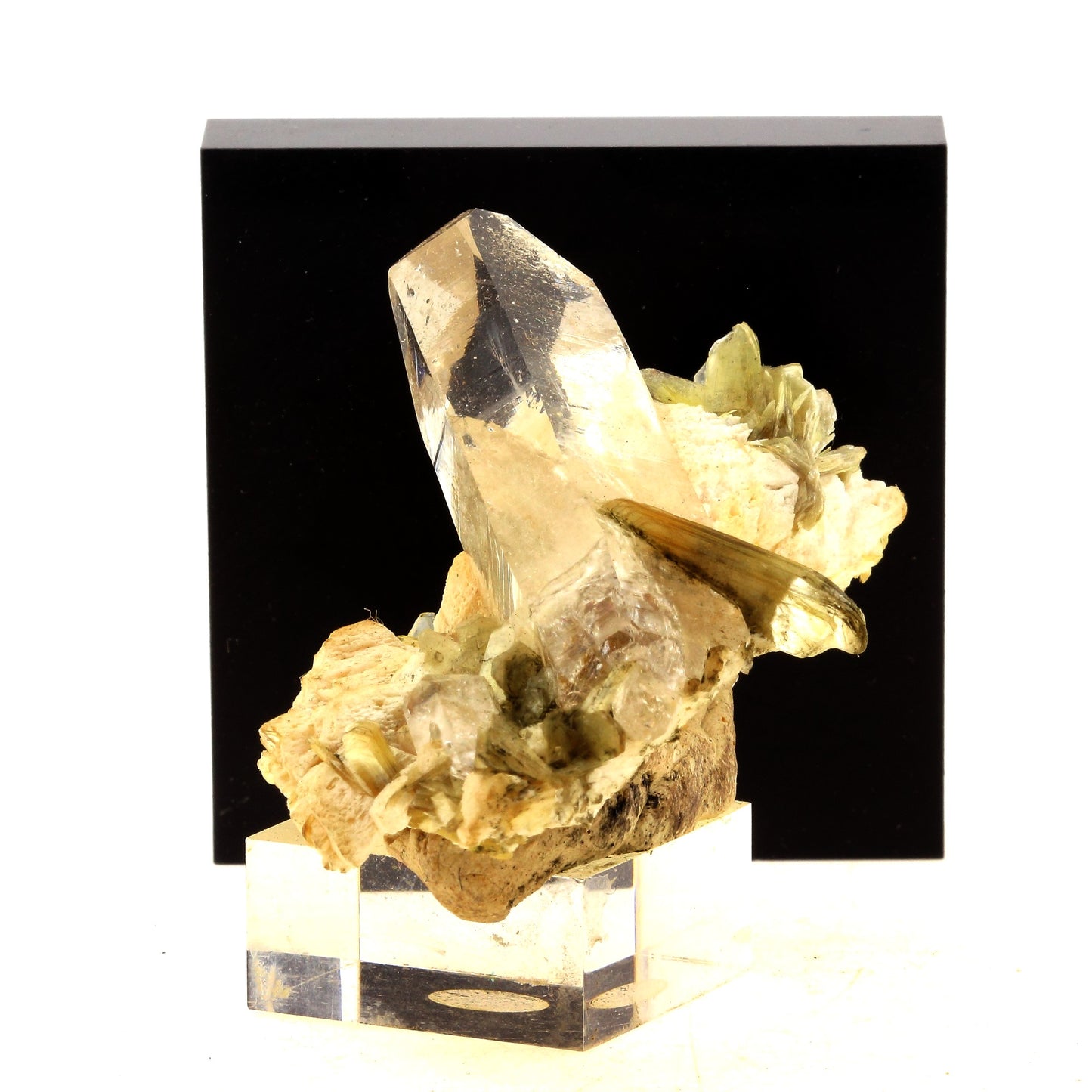 Quartz + Muscovite, 273.0 carats, Brésil
