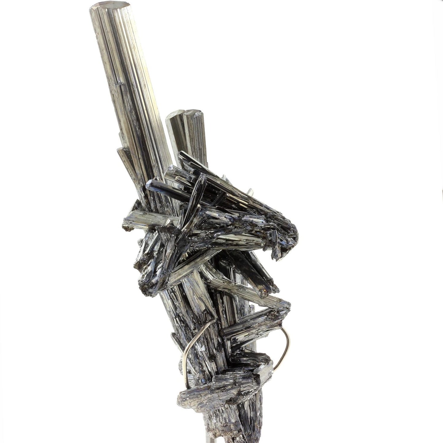 Stibnite. 2531.0 carats. En provenance de Wuning Mine, Jiangxi, Chine