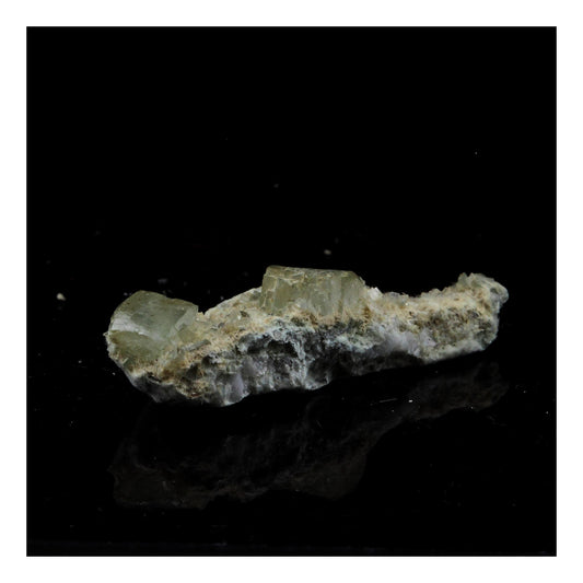 Prehnite. 6.5 carats. La Combe de la Selle, Bourg d'Oisans, France