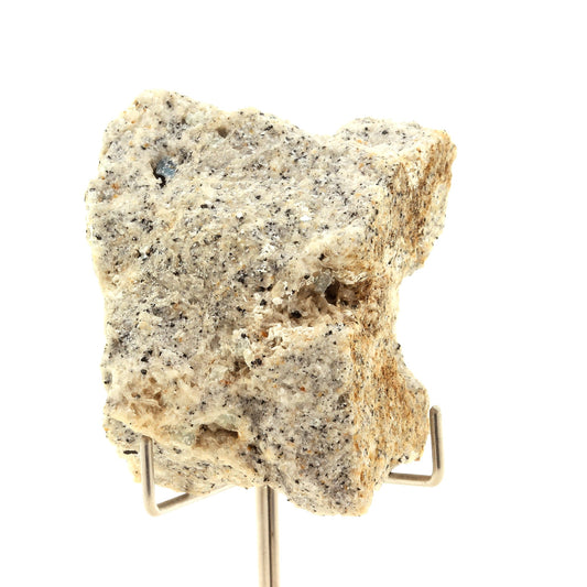 Hauyne. 452.5 carats. Pitigliano, Grosseto, Italie