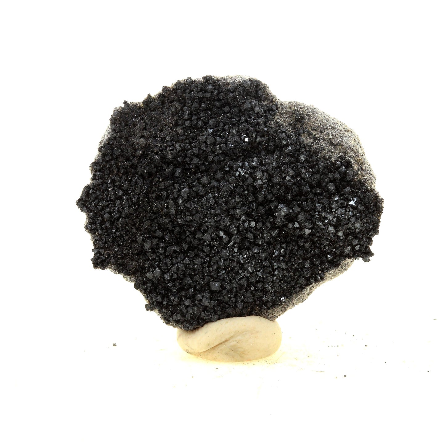 Hematite + Magnetite. 27.50 carats. Les Châtelaunoux, Mazaye, France