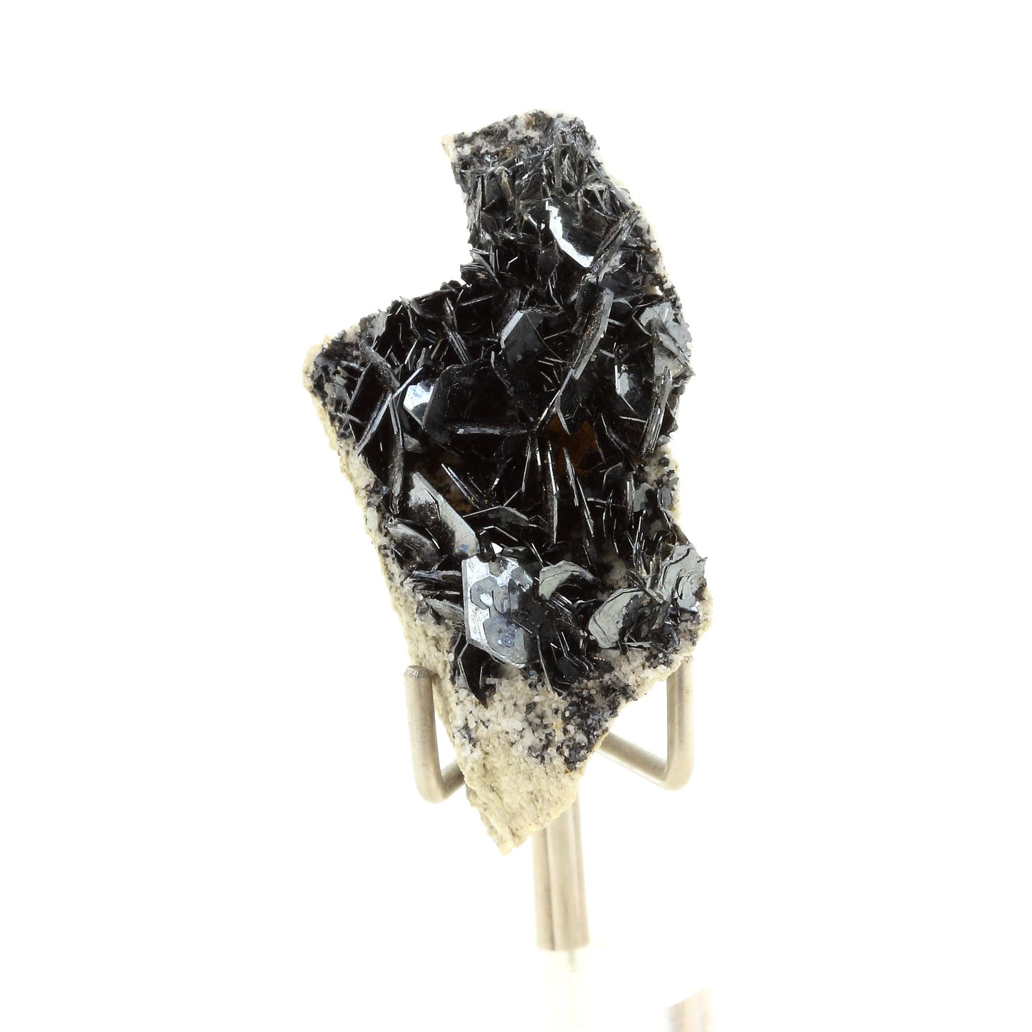 Hematite. 74.0 carats. Massif des Grandes Rousses, Oisans, France