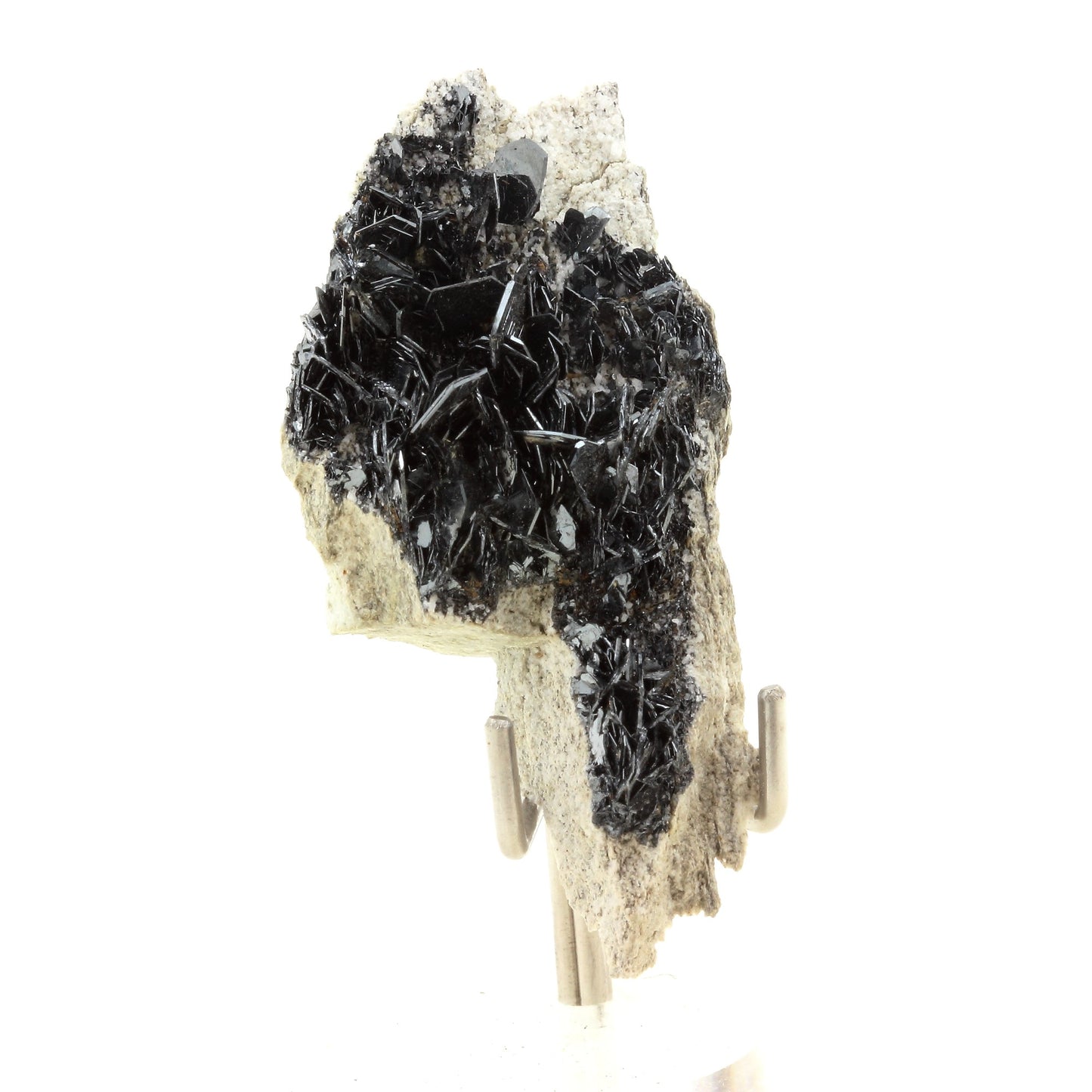 Hematite. 71.0 carats. Massif des Grandes Rousses, Oisans, France
