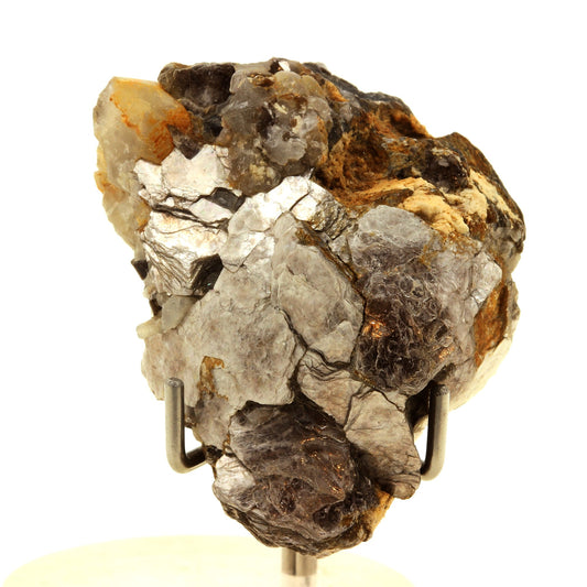 Lepidolite. 150.45 carats. Araçuaí, Minas Gerais, Brésil