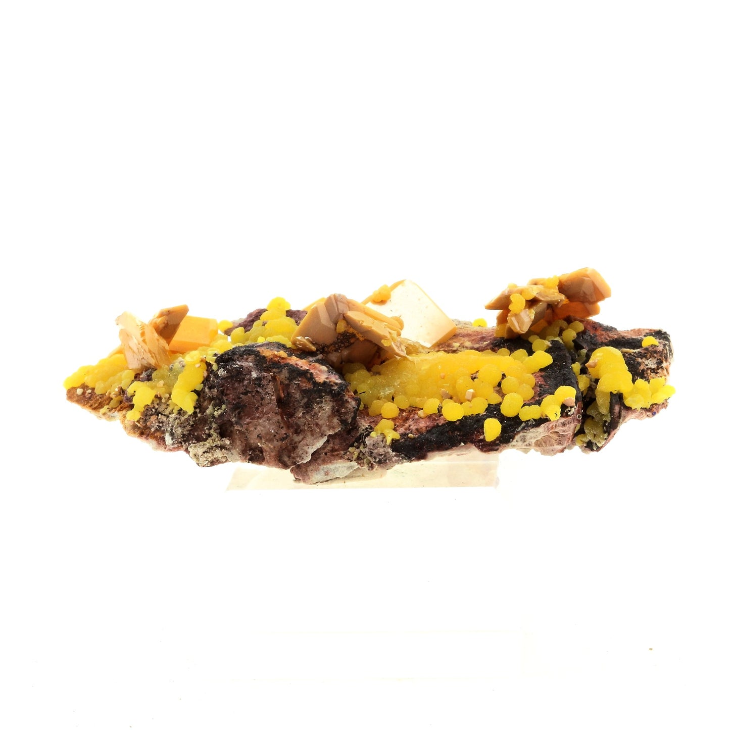 Wulfenite + Mimetite. 322.5 carats. La Morita Mine, Chihuahua, Mexique