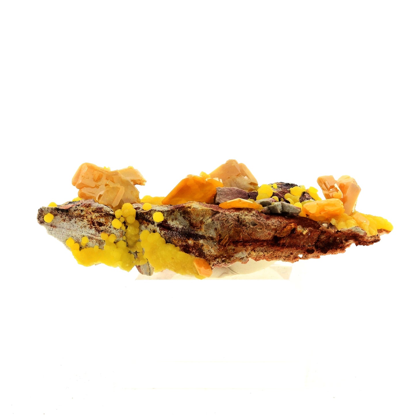Wulfenite + Mimetite. 322.5 carats. La Morita Mine, Chihuahua, Mexique